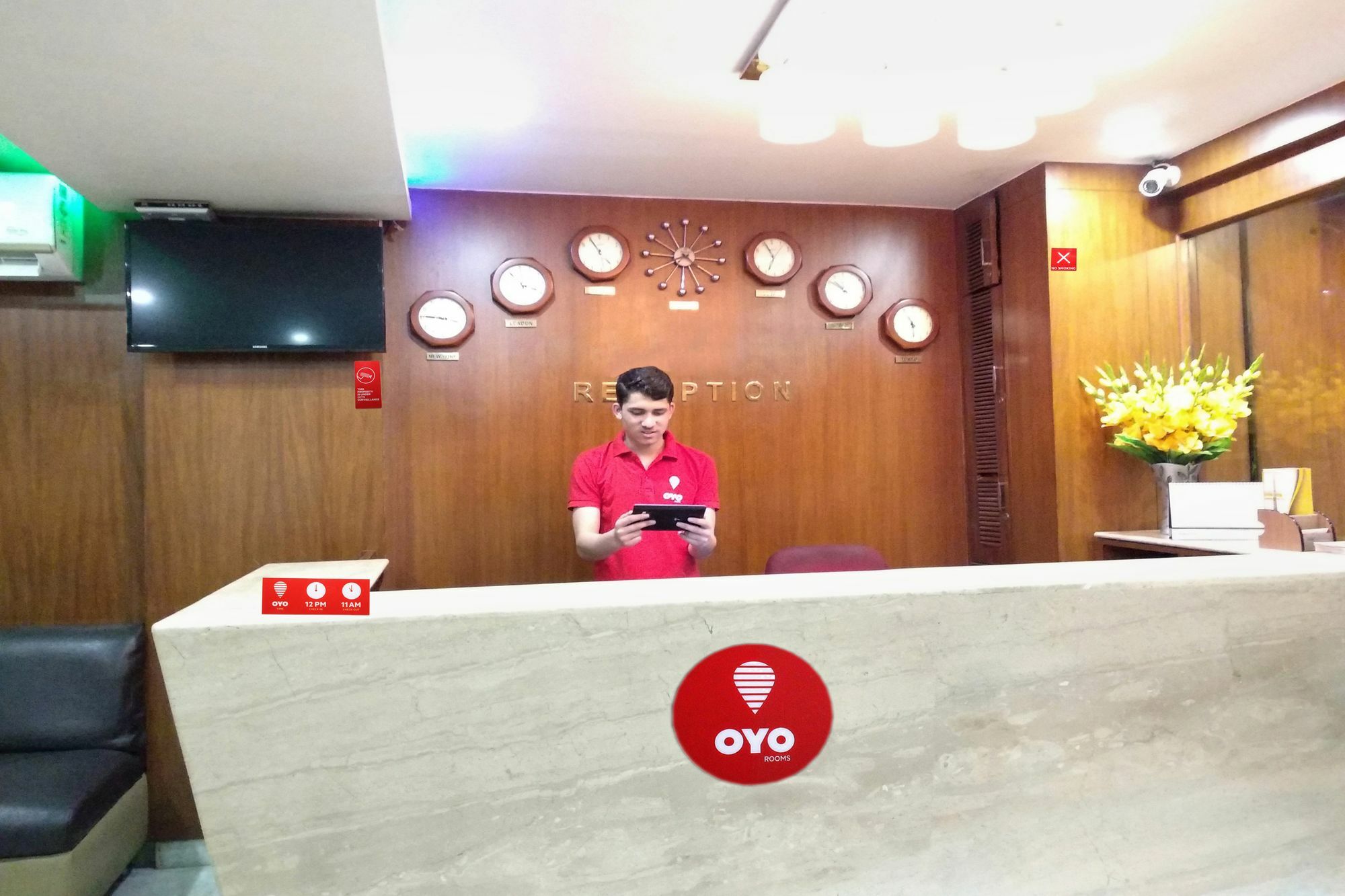 Oyo 9925 The Ocea International Hotell Bangalore Exteriör bild